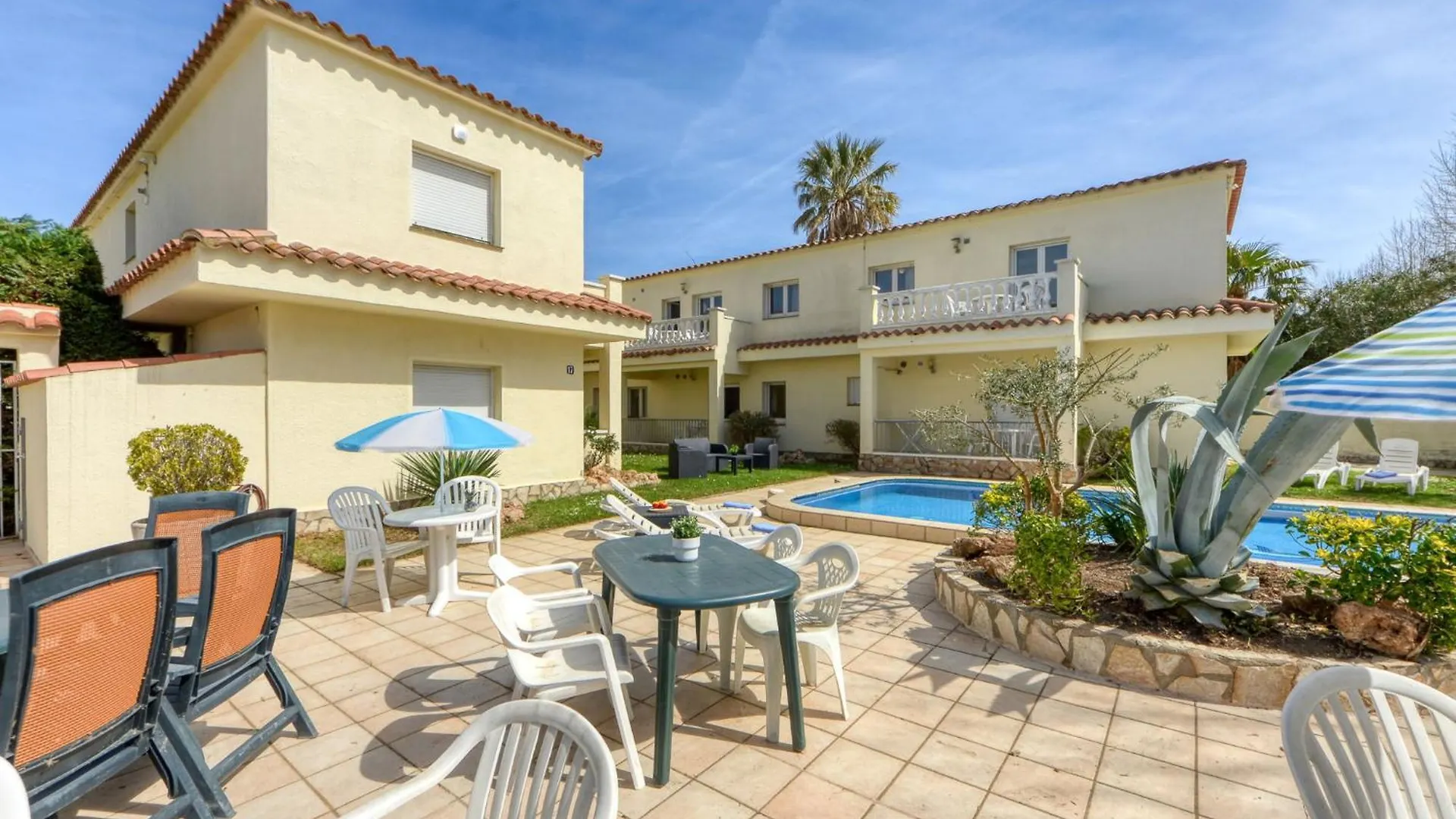 Apartment Muga-7 By Interhome Empuriabrava